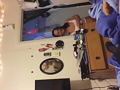 Simony y Alexis follando sus coños en un trío