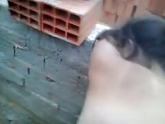 Corrina Blake chupa la polla de su marido
