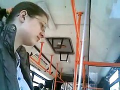 Esposa caliente contrató a un chico por diversión
