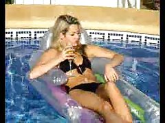 A las chicas calientes les gusta tener sexo en grupo