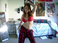 La perfecta Lilly Ford recibe una dura follada y semen en su cara
