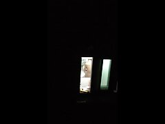 Rubia traviesa sometida por una polla gruesa