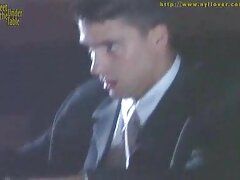 ¡La puta pechugona Candy Alexa haría cualquier cosa para tener una polla dura en ella!