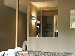 Stracy paga el alquiler con su gatito