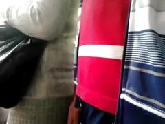 Nena caliente tiene semen en sus labios