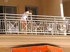 Sirvienta desagradable le gusta la polla de su jefe
