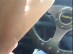Lola Fauve y Sophia Laure dándose placer en el agua