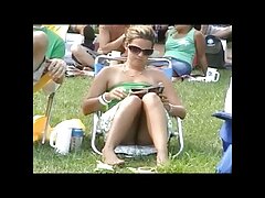 Chica rubia con curvas Chloe Marie da mamada y follada en POV