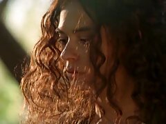 Montículo de Alanah lleno con el eje de Ryan