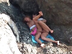 Adolescente Haley Reed con culo elástico tiene sexo con su hermanastro