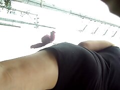 Asiática lady Dee chupa una gran polla y tiene sexo anal
