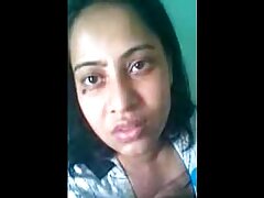 Rubia regordeta es violada por sus dos agujeros